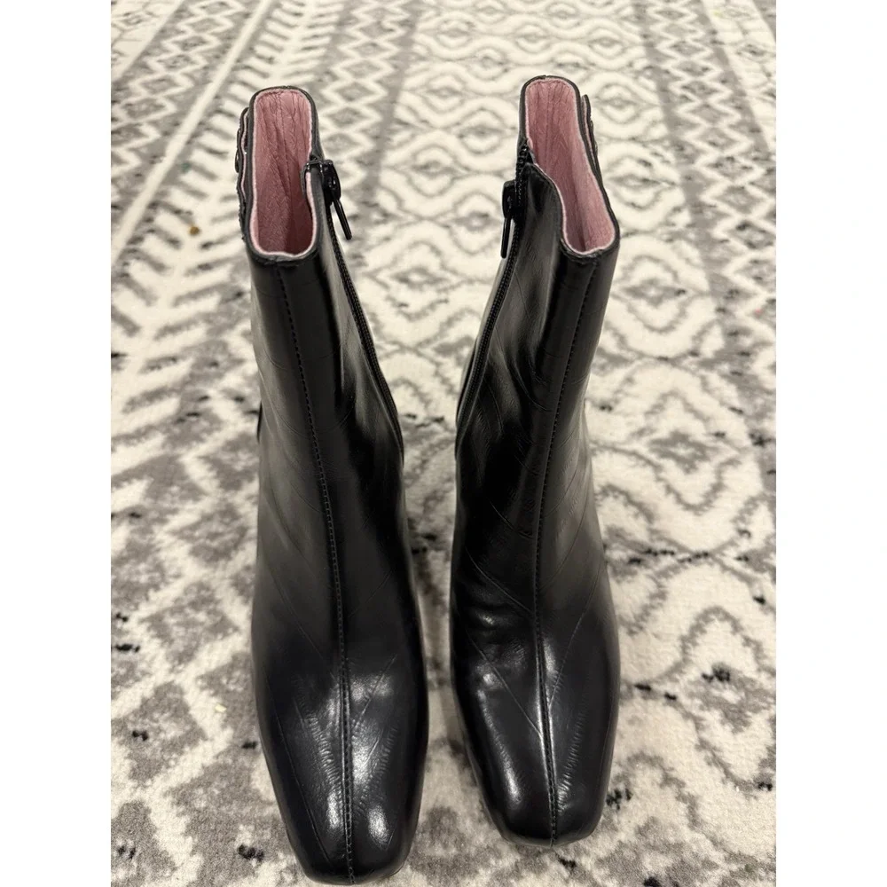 Gini & Albert Luxury Women's Wyn Boot Booties Leather Noir Eel $550 Size 5‎